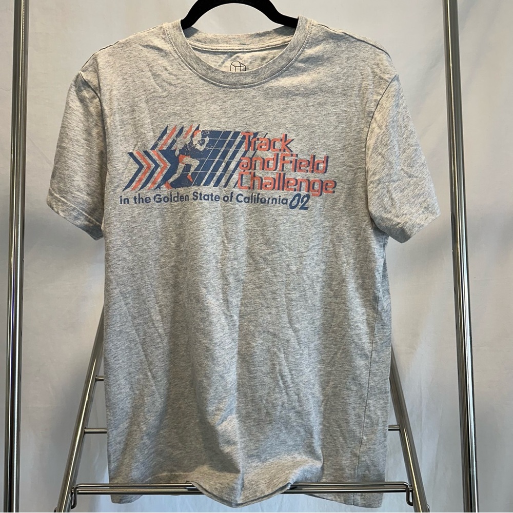 Men’s Gray Track and Field Challenge Graphic Tee size S